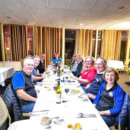 Armidale Inn Bagian luar foto