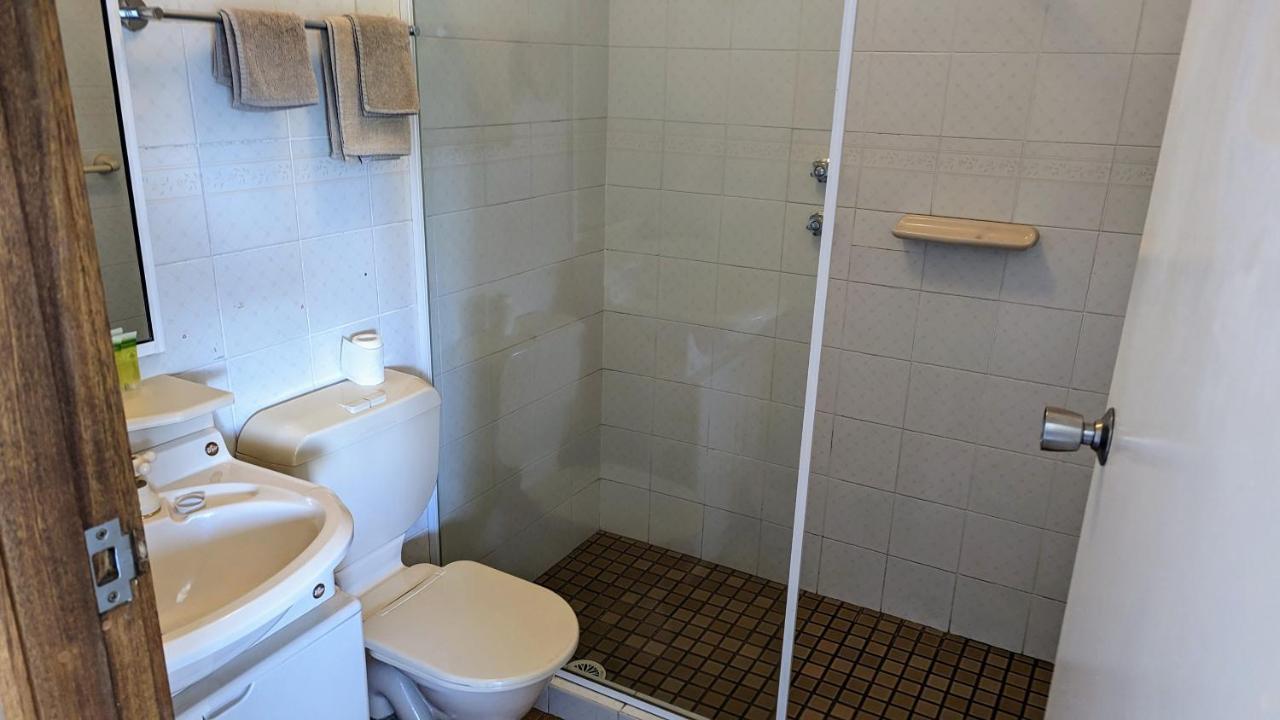 Armidale Inn Bagian luar foto
