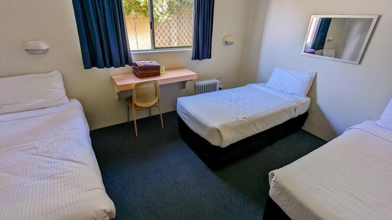 Armidale Inn Bagian luar foto